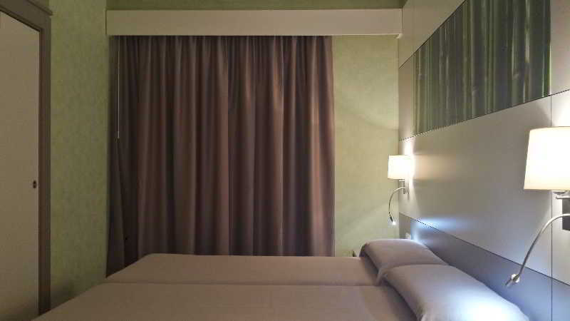Hotel Sabiote Pineda de Mar Ngoại thất bức ảnh